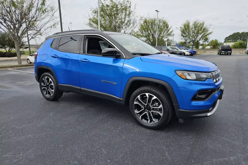 2022 Jeep Compass Limited photo 1