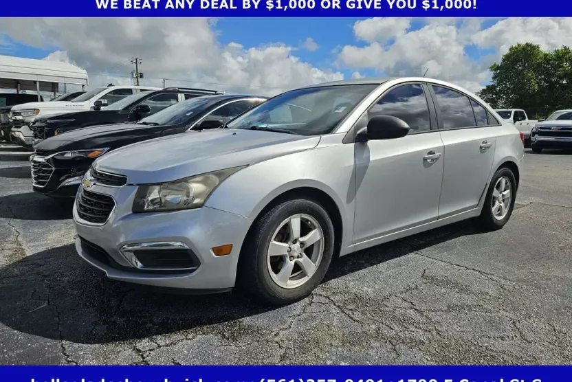 2016 Chevrolet Cruze LS photo 1