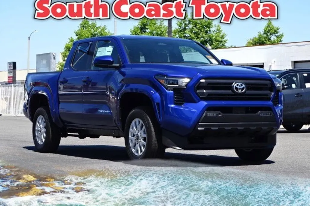 2025 Toyota Tacoma SR5 photo 1