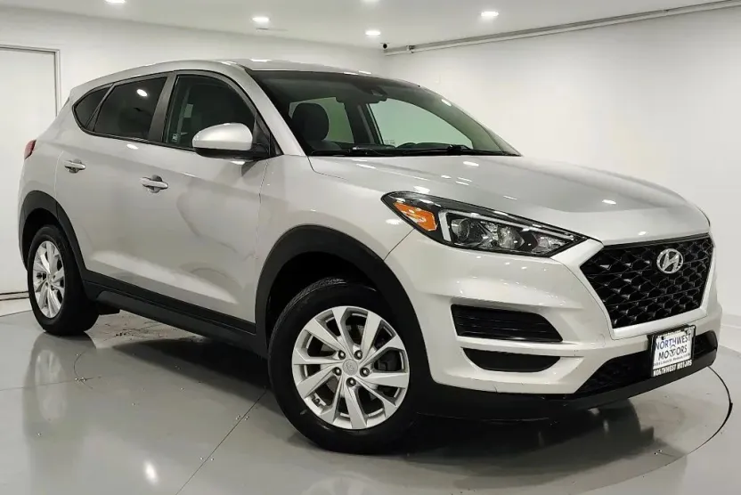 2020 Hyundai Tucson SE Sport photo 1