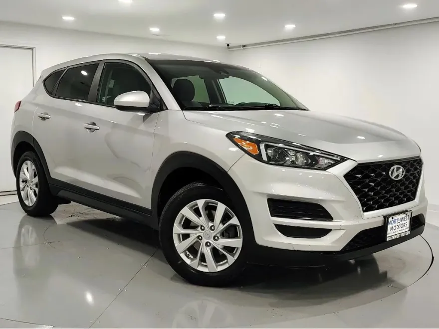 2020 Hyundai Tucson SE Sport photo 1
