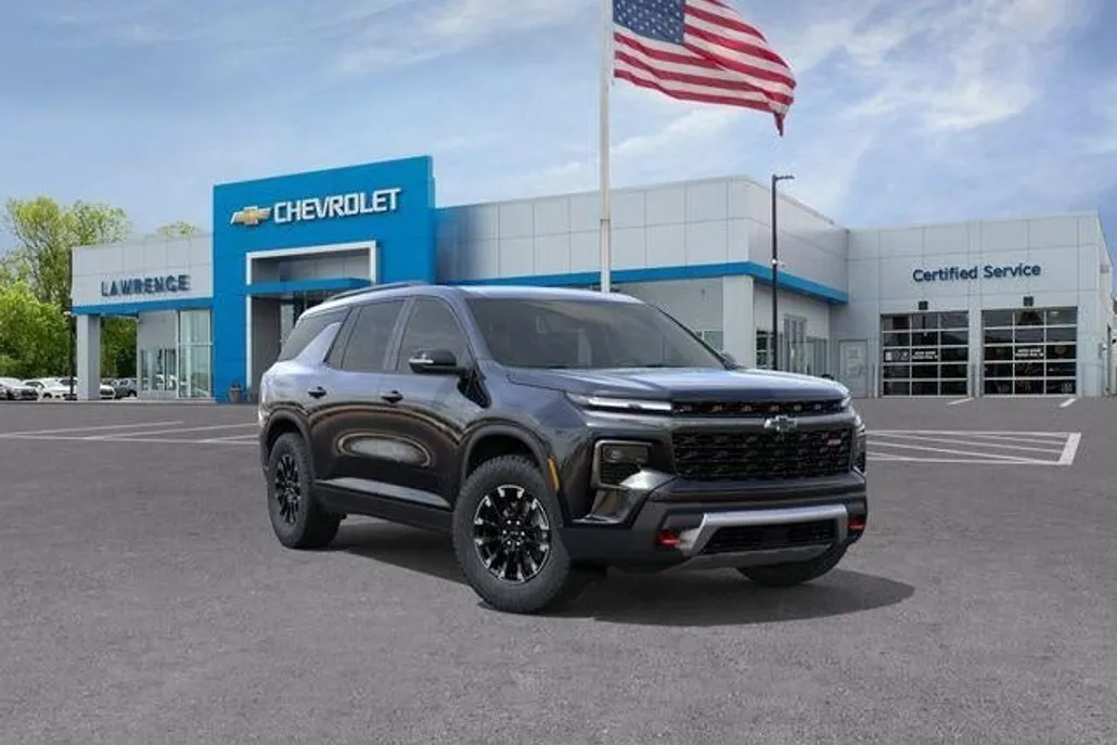 2026 Chevrolet Traverse Z71 photo 1