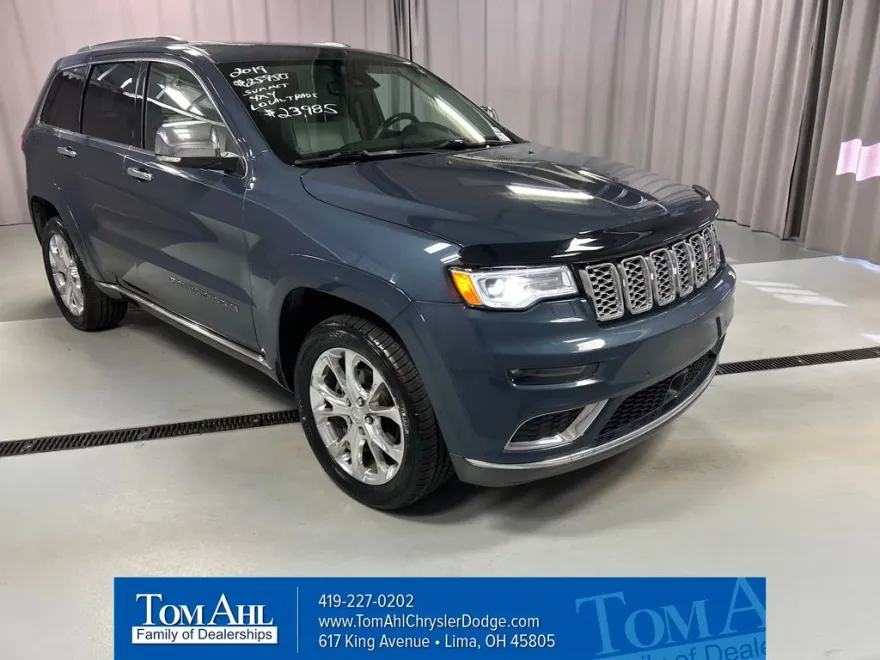 2019 Jeep Grand Cherokee Summit photo 1