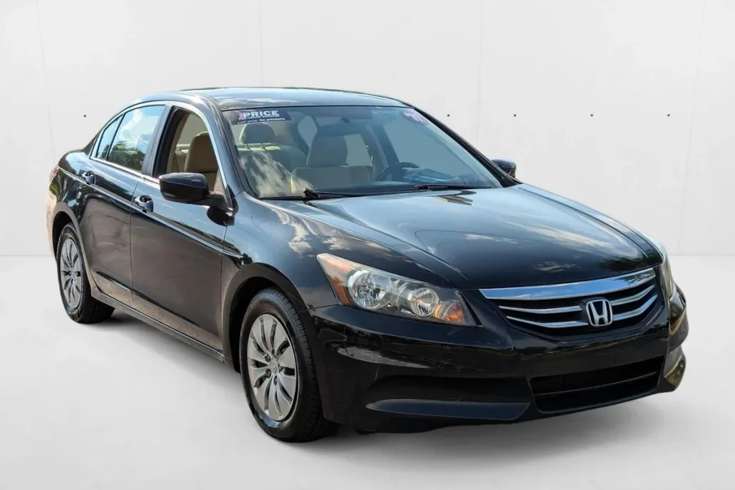 2011 Honda Accord LX photo 1