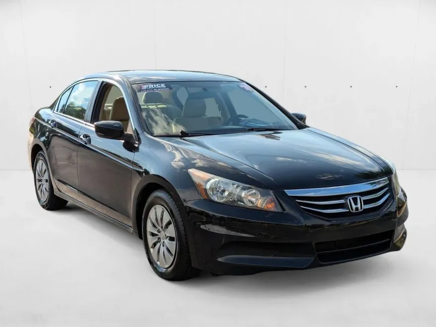 2011 Honda Accord LX photo 1
