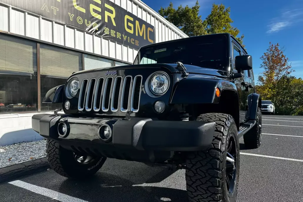 2018 Jeep Wrangler Unlimited Sahara photo 1