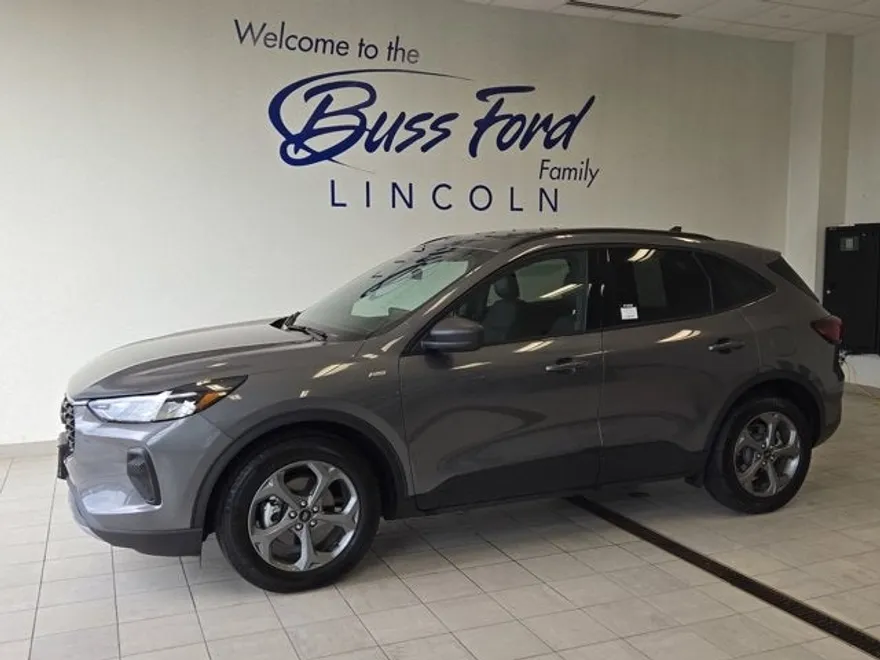 2025 Ford Escape ST-Line photo 1