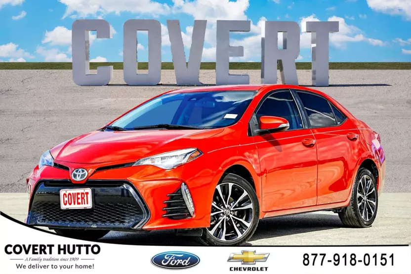 2017 Toyota Corolla SE photo 1