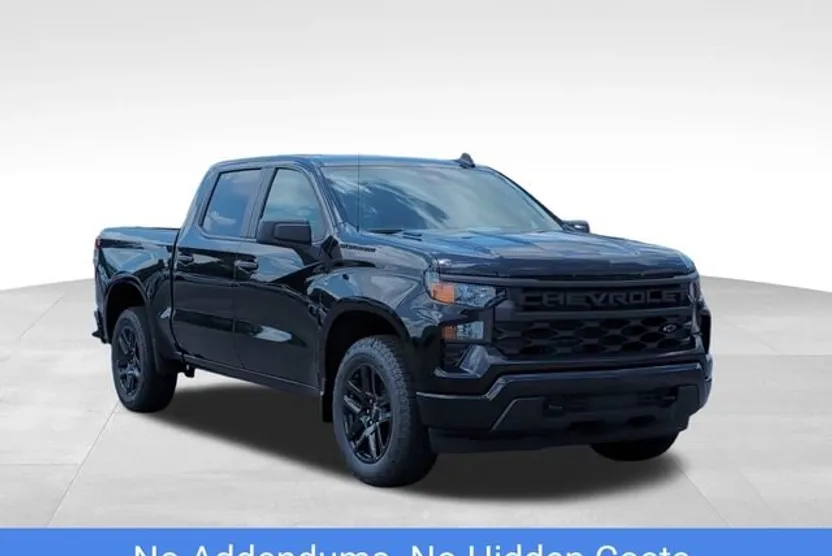 2025 Chevrolet Silverado 1500 Custom photo 1