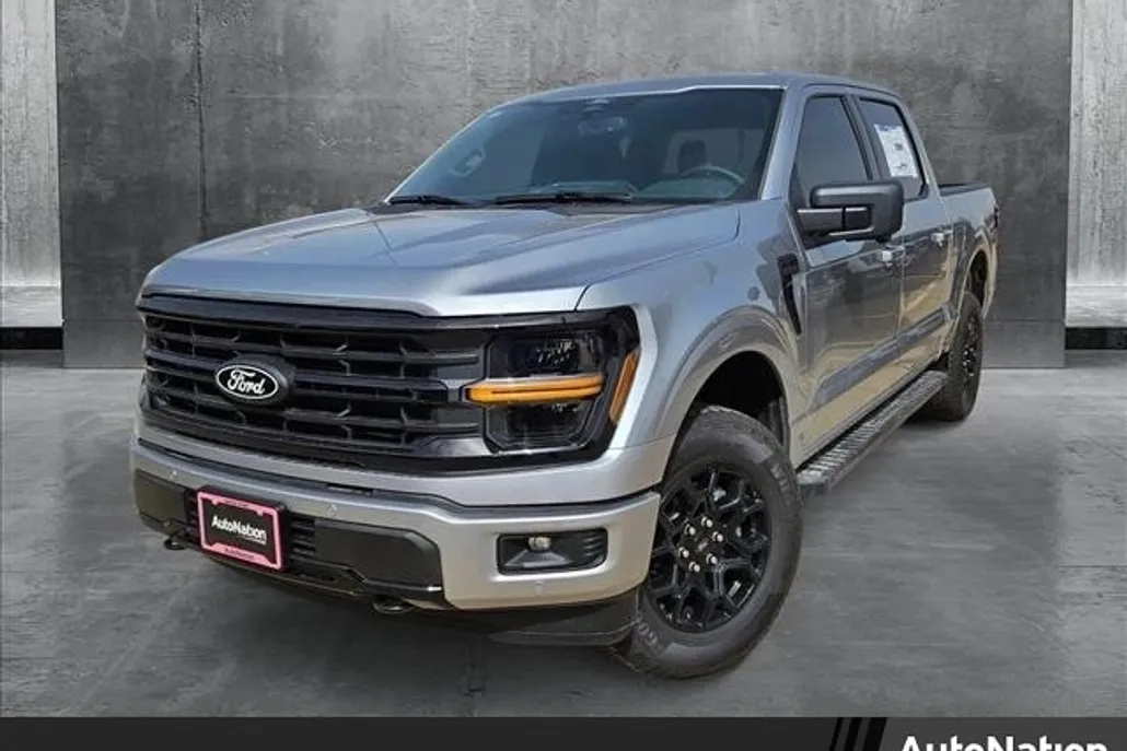 2025 Ford F-150 XLT photo 1