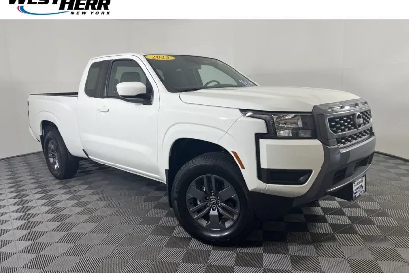 2025 Nissan Frontier SV photo 1