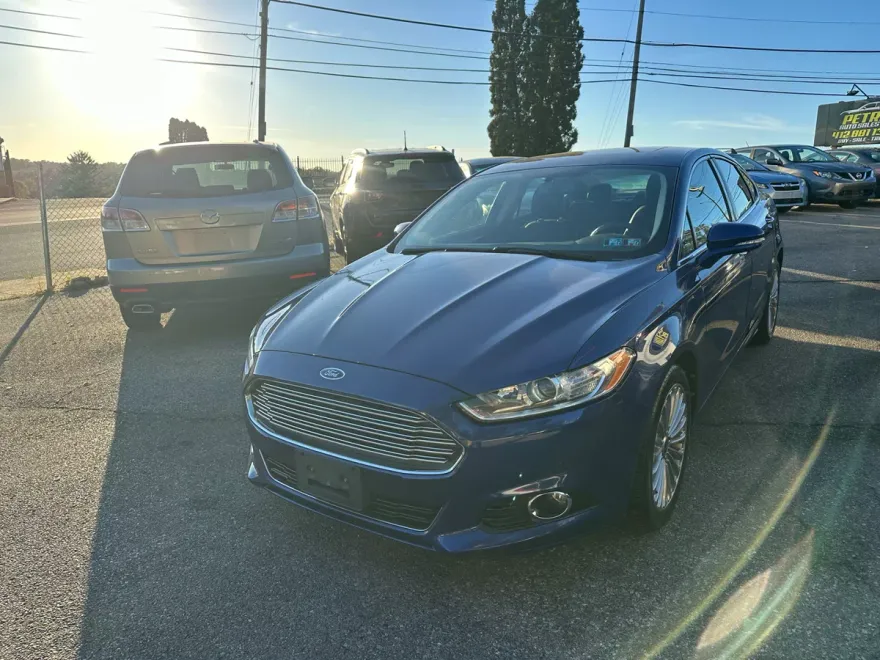 2013 Ford Fusion Titanium photo 1