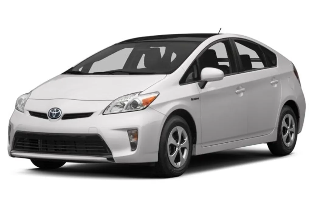 2013 Toyota Prius photo 1