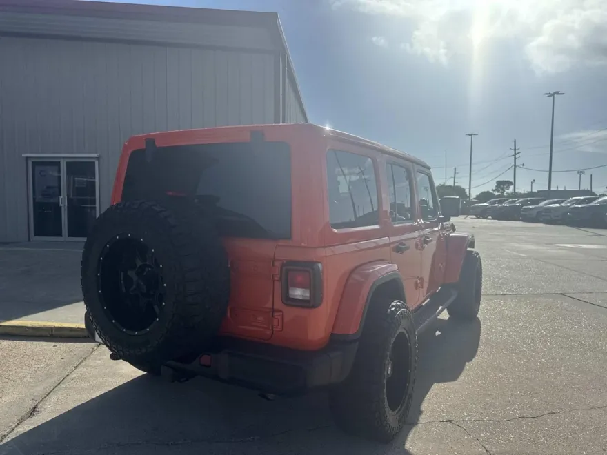 2020 Jeep Wrangler Unlimited Sahara photo 1