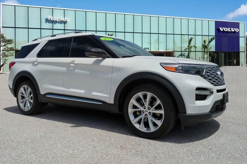 2022 Ford Explorer Platinum photo 1