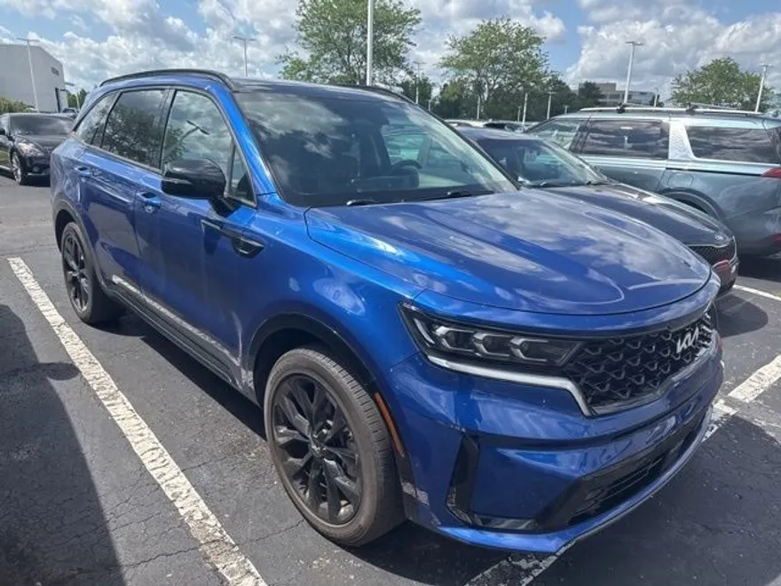 2022 Kia Sorento SX photo 1