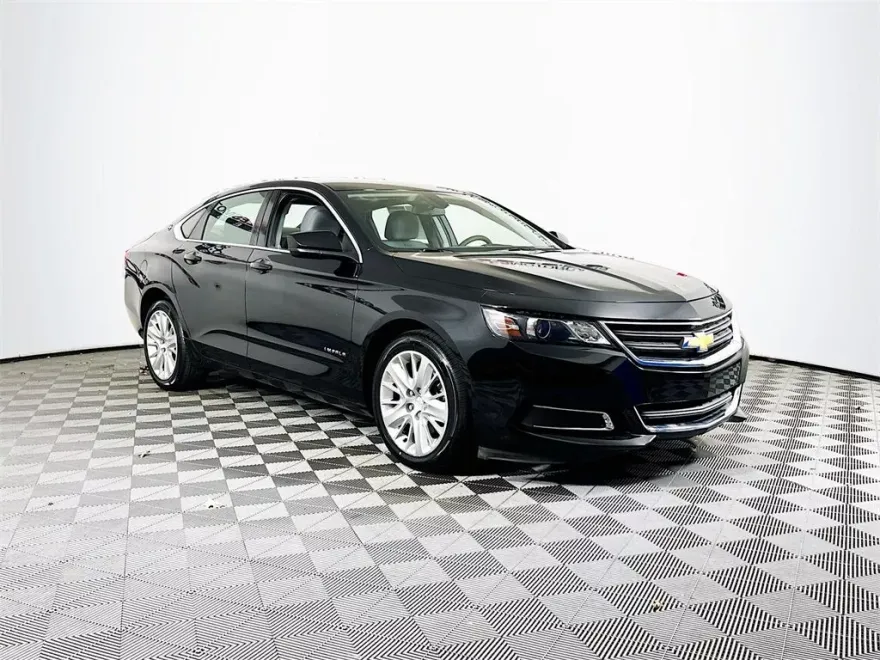 2017 Chevrolet Impala LS photo 1