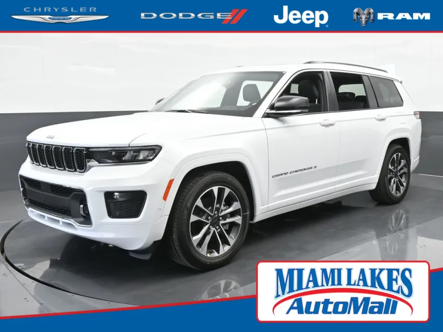 2024 Jeep Grand Cherokee Overland photo 1