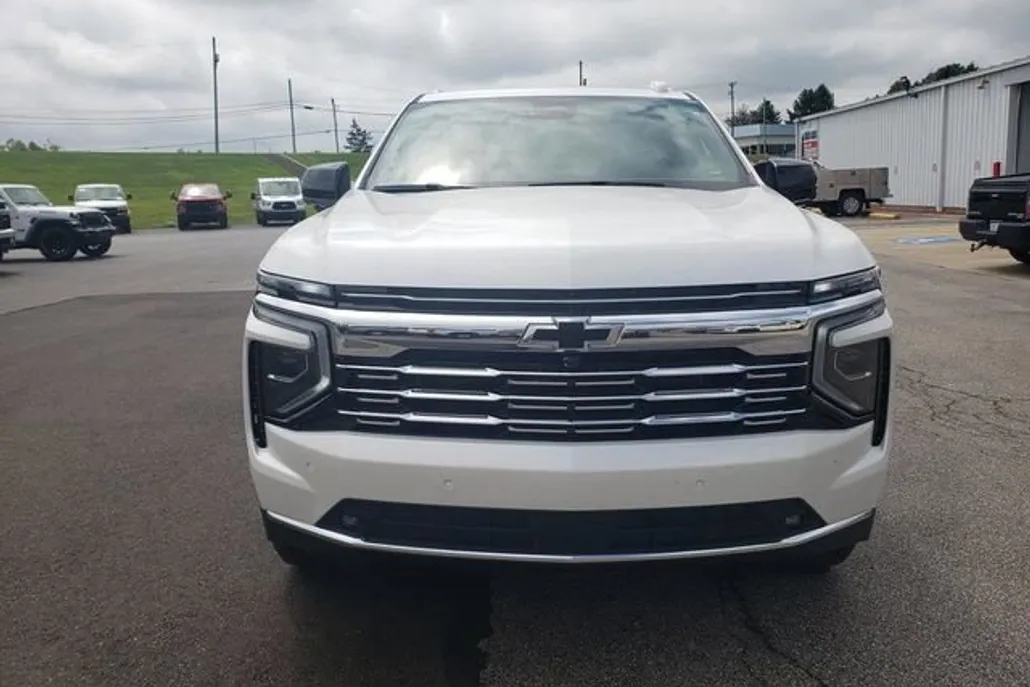 2025 Chevrolet Tahoe Premier photo 1