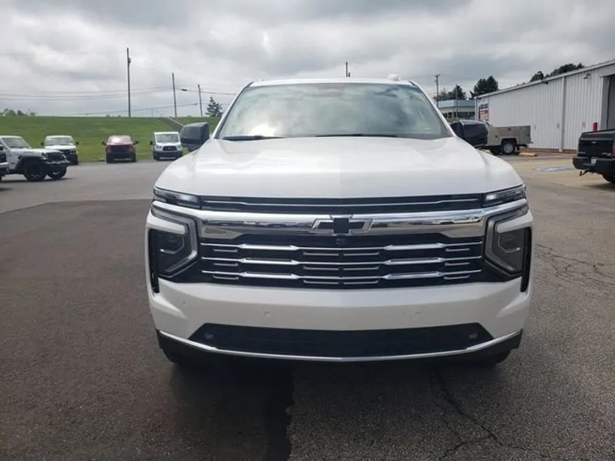 2025 Chevrolet Tahoe Premier photo 1