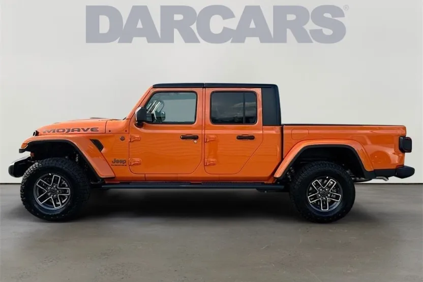 2025 Jeep Gladiator Mojave photo 1