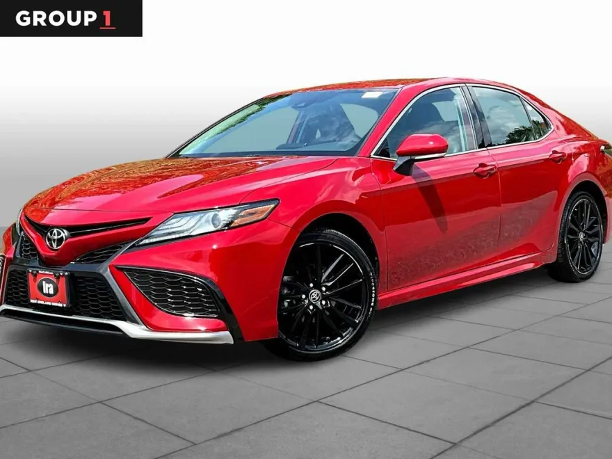 2023 Toyota Camry XSE photo 1