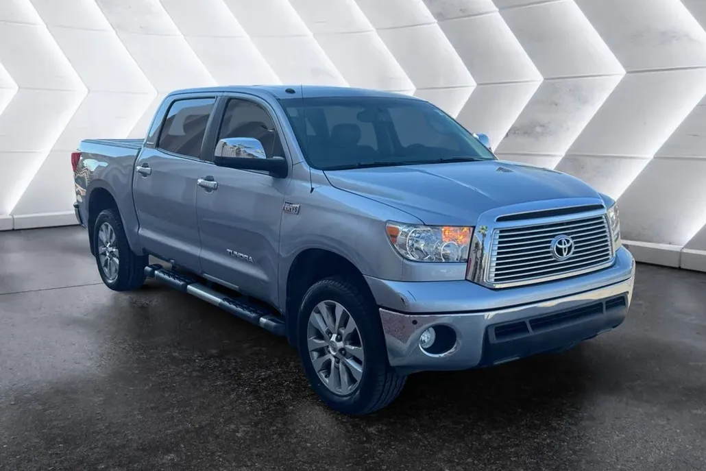 2010 Toyota Tundra Limited photo 1