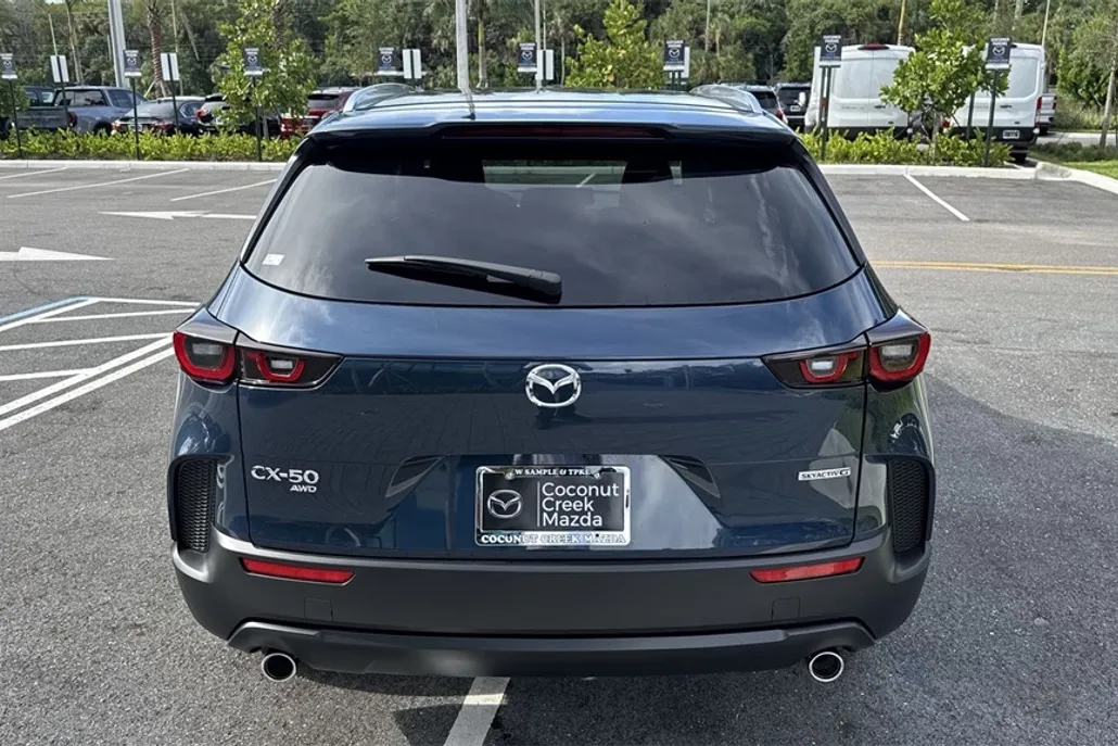 2025 Mazda CX-50 2.5 S Preferred photo 1