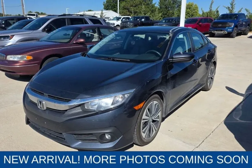 2017 Honda Civic EX-L photo 1