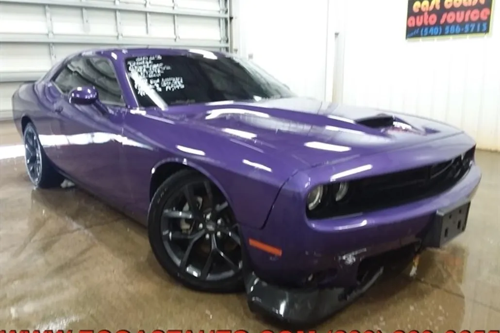 2023 Dodge Challenger GT photo 1