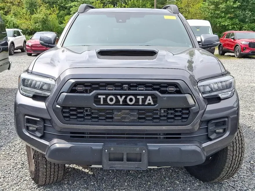 2021 Toyota Tacoma TRD Pro photo 1