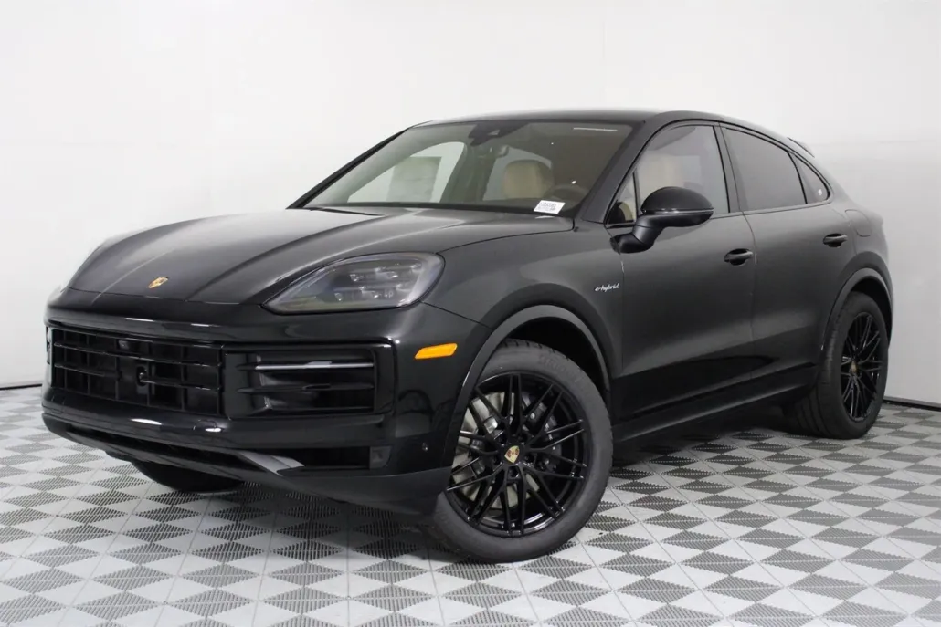 2026 Porsche Cayenne E-Hybrid Coupe photo 1