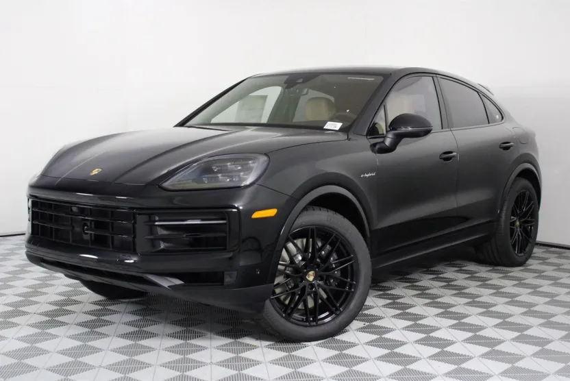 2026 Porsche Cayenne E-Hybrid Coupe photo 1