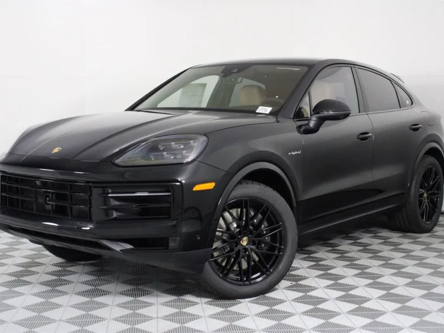 2026 Porsche Cayenne E-Hybrid Coupe photo 1