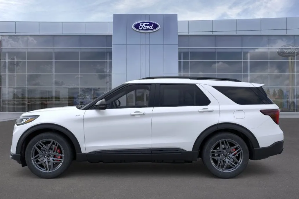 2025 Ford Explorer ST-Line photo 1