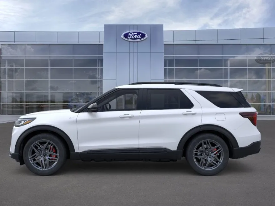 2025 Ford Explorer ST-Line photo 1