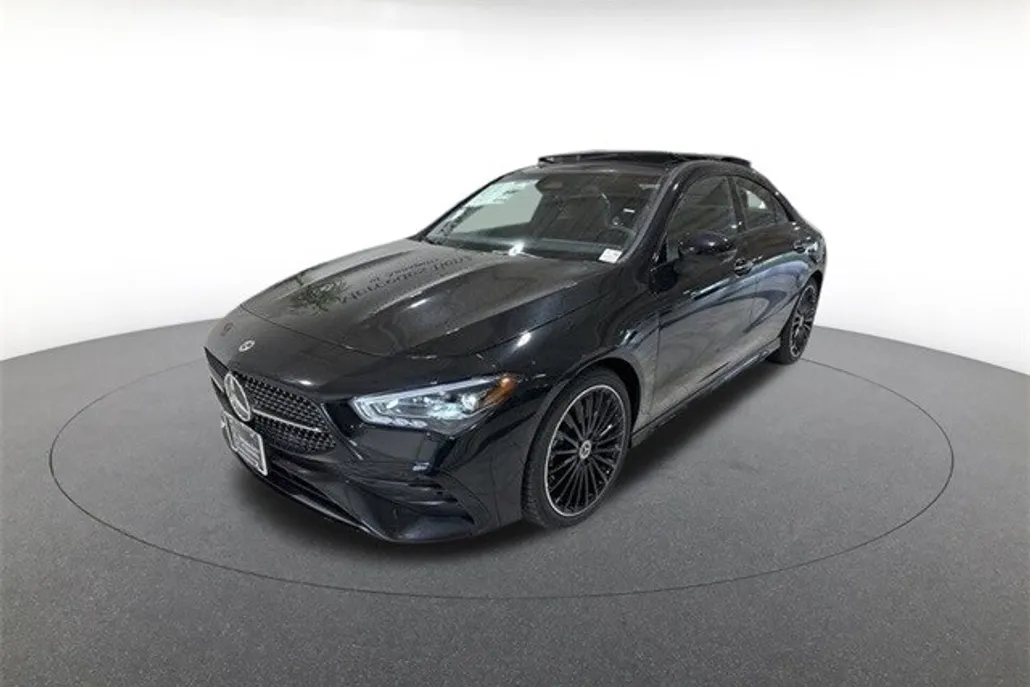 2025 Mercedes Benz CLA 250 4MATIC photo 1