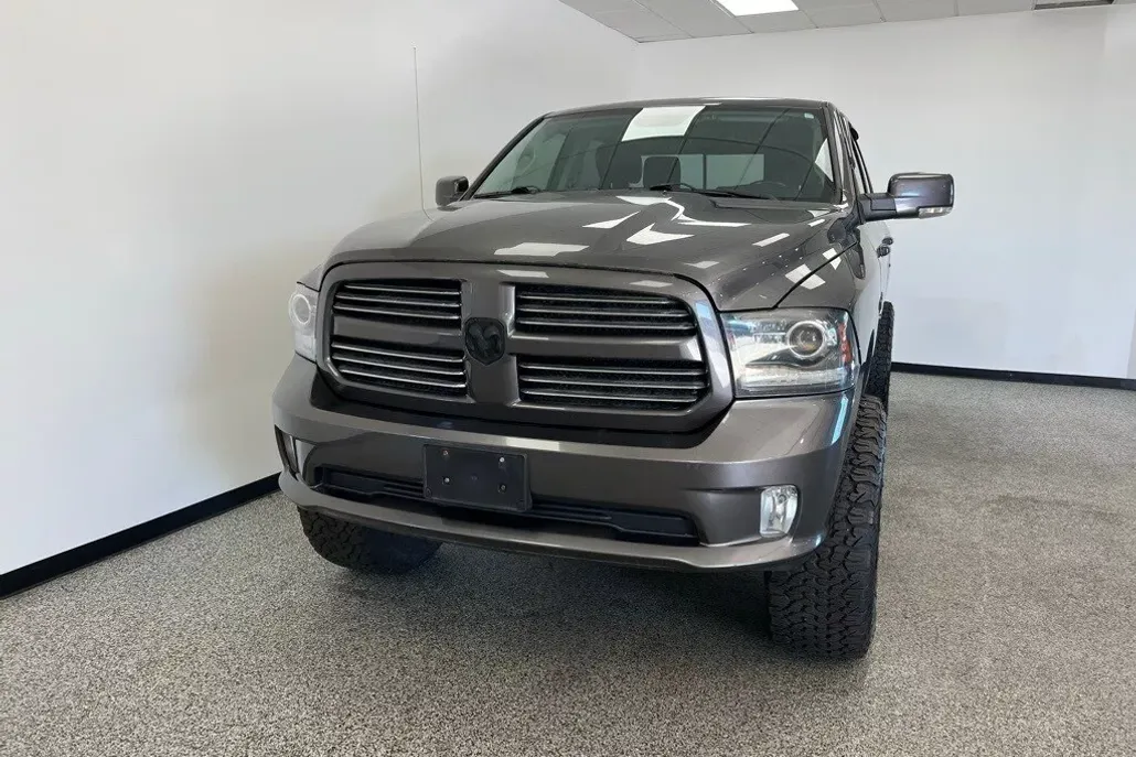 2017 Ram 1500 Sport photo 1