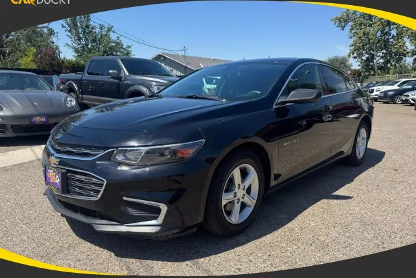 2018 Chevrolet Malibu LS photo 1