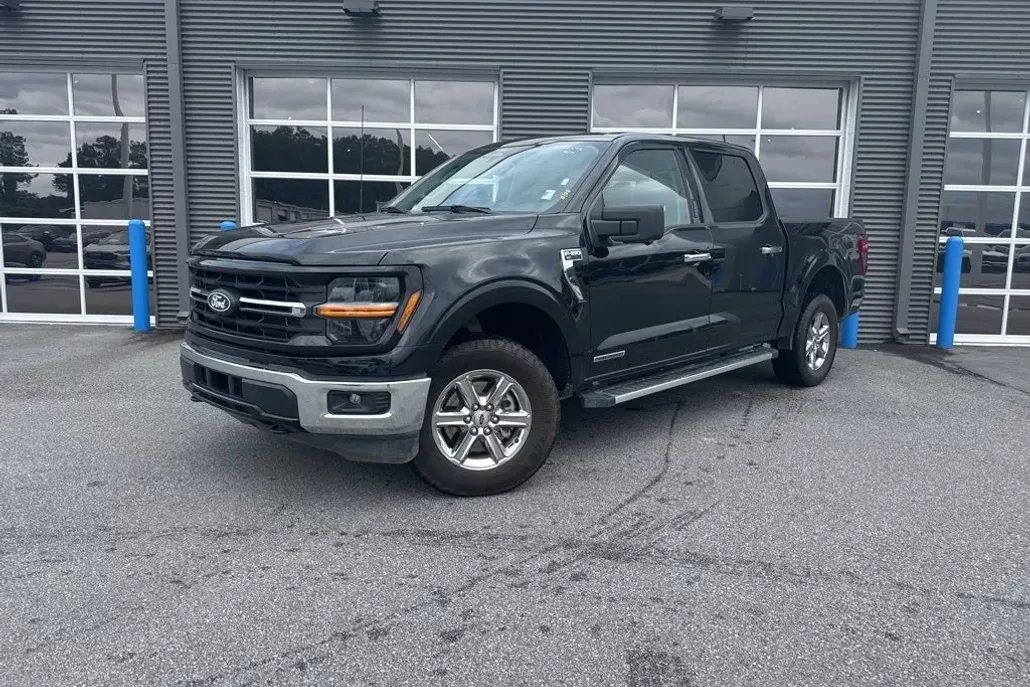 2024 Ford F-150 XLT photo 1