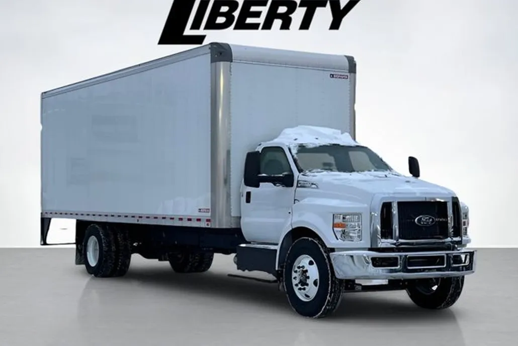 2025 Ford F-650 photo 1
