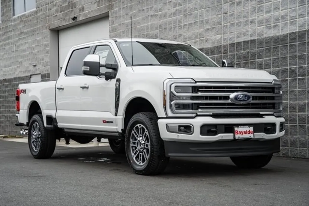 2026 Ford F-350 Platinum photo 1