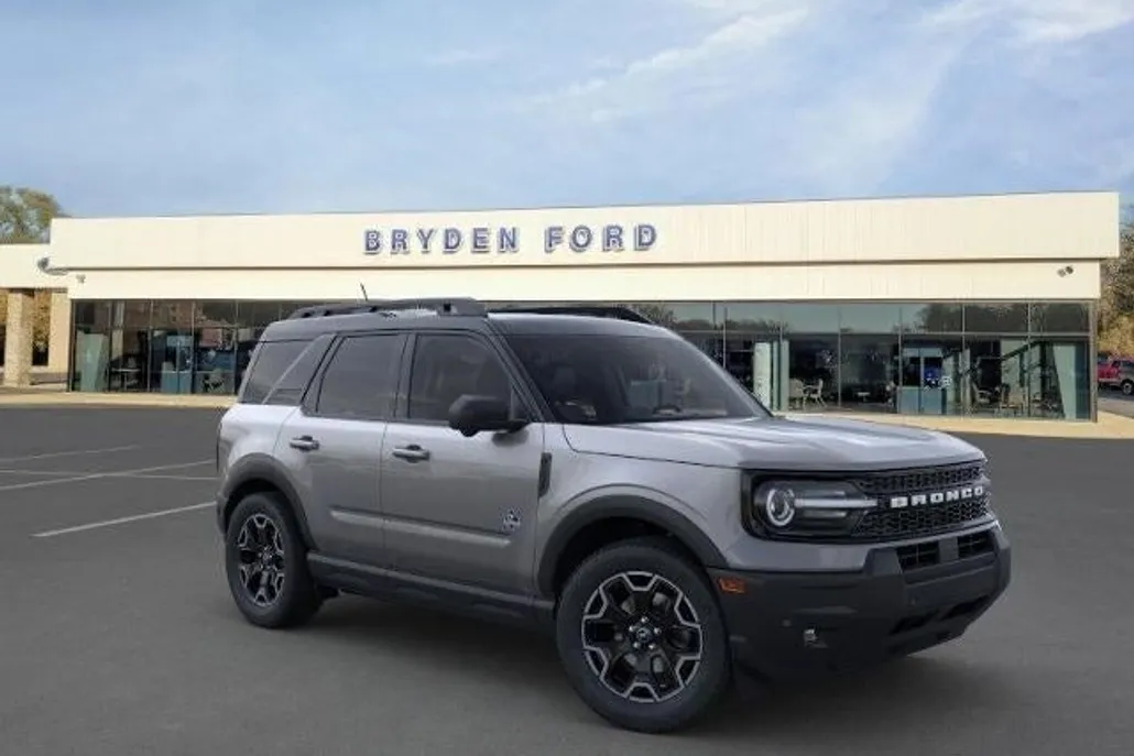 2025 Ford Bronco Sport Outer Banks photo 1