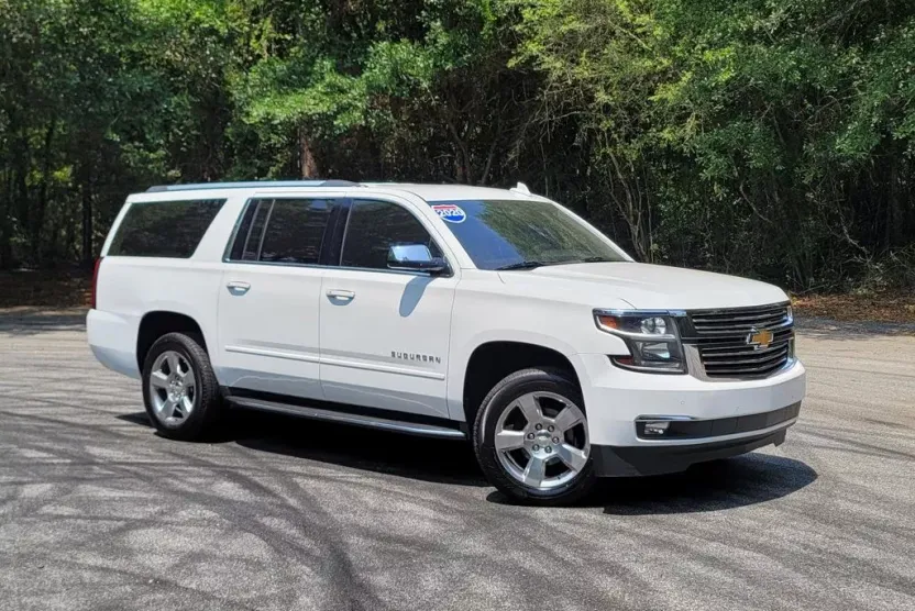 2020 Chevrolet Suburban Premier photo 1