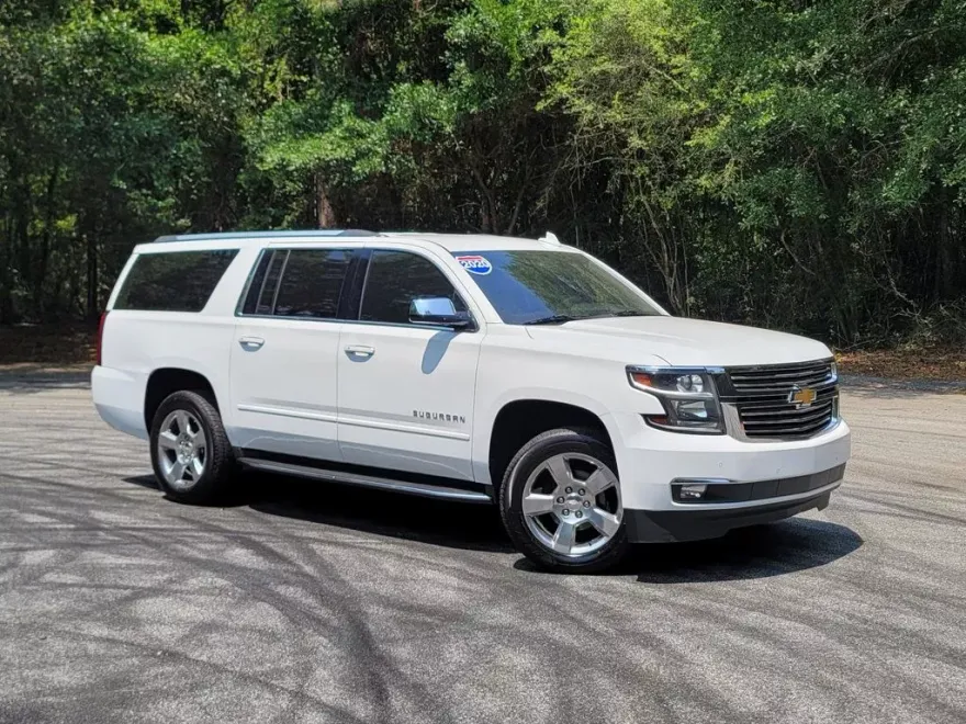 2020 Chevrolet Suburban Premier photo 1