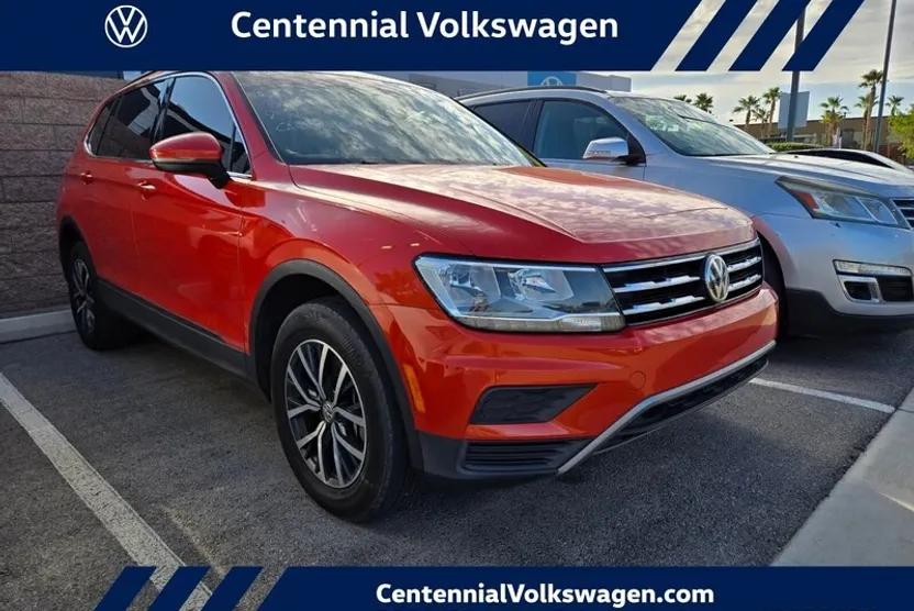 2019 Volkswagen Tiguan SEL R-Line photo 1