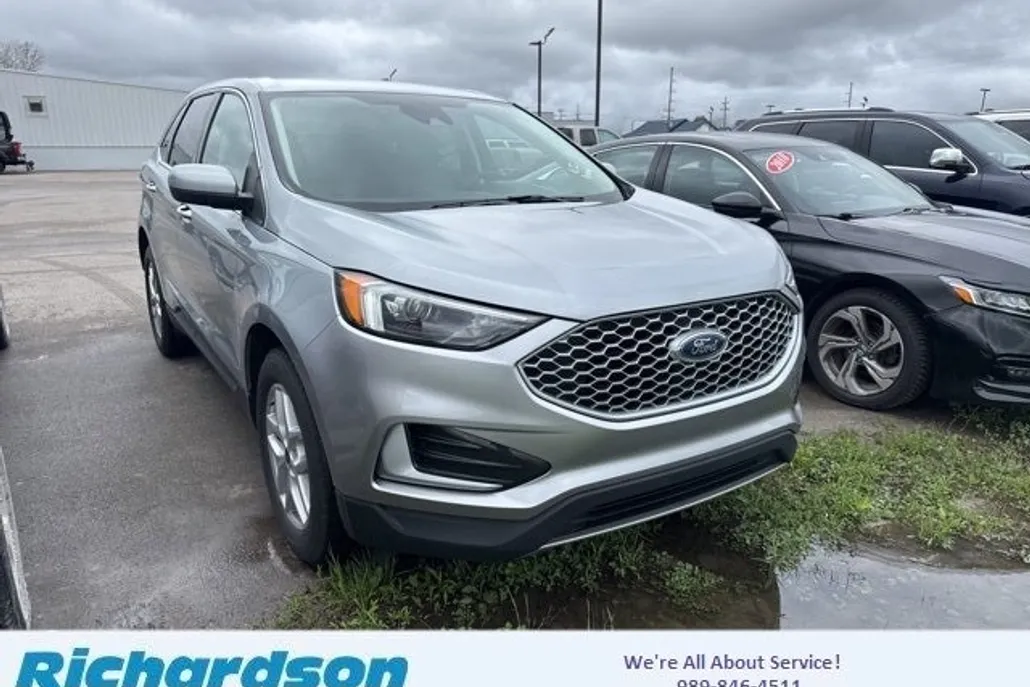 2024 Ford Edge SEL photo 1