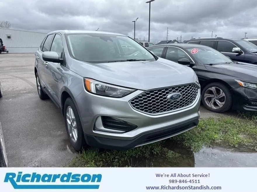 2024 Ford Edge SEL photo 1