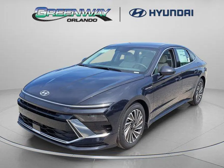 2025 Hyundai Sonata Hybrid SEL photo 1