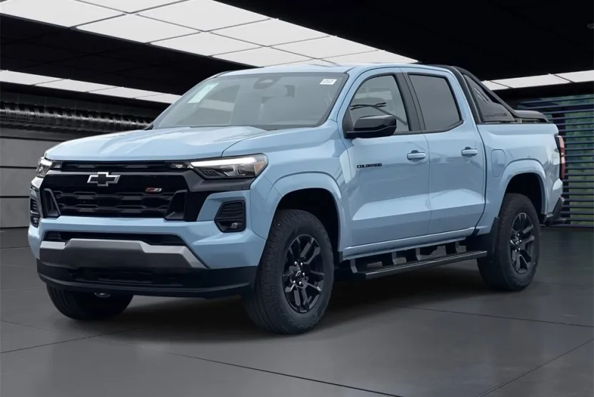 2025 Chevrolet Colorado Z71 photo 1